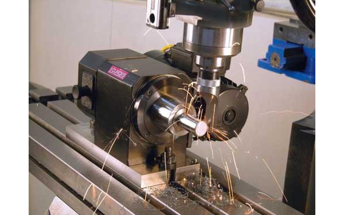gia công cơ khí bằng máy CNC